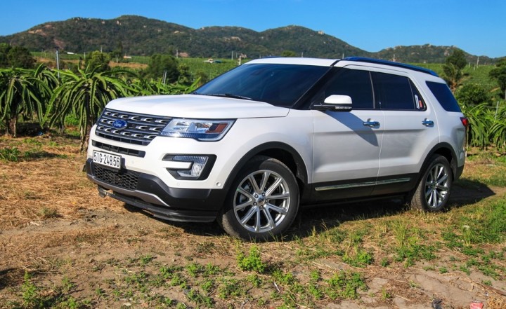 Ford Explorer - 08